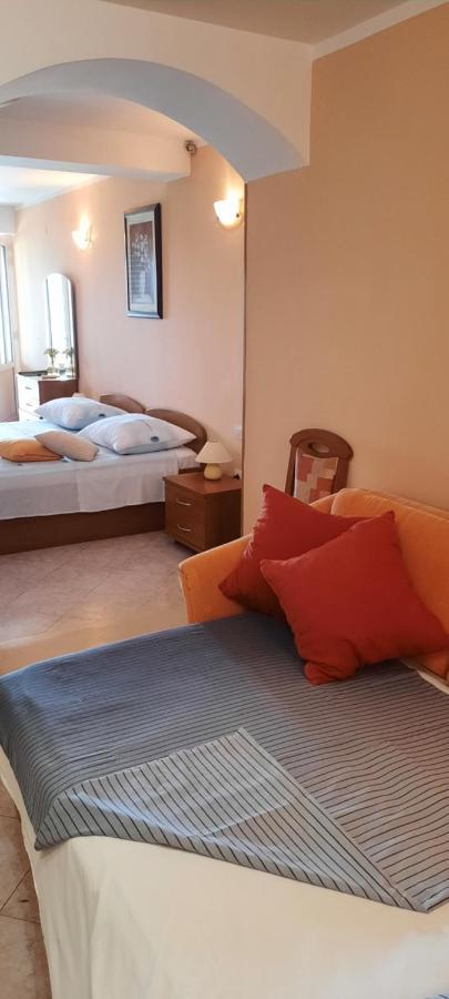 Apartments Zlosilo 오라사크 외부 사진